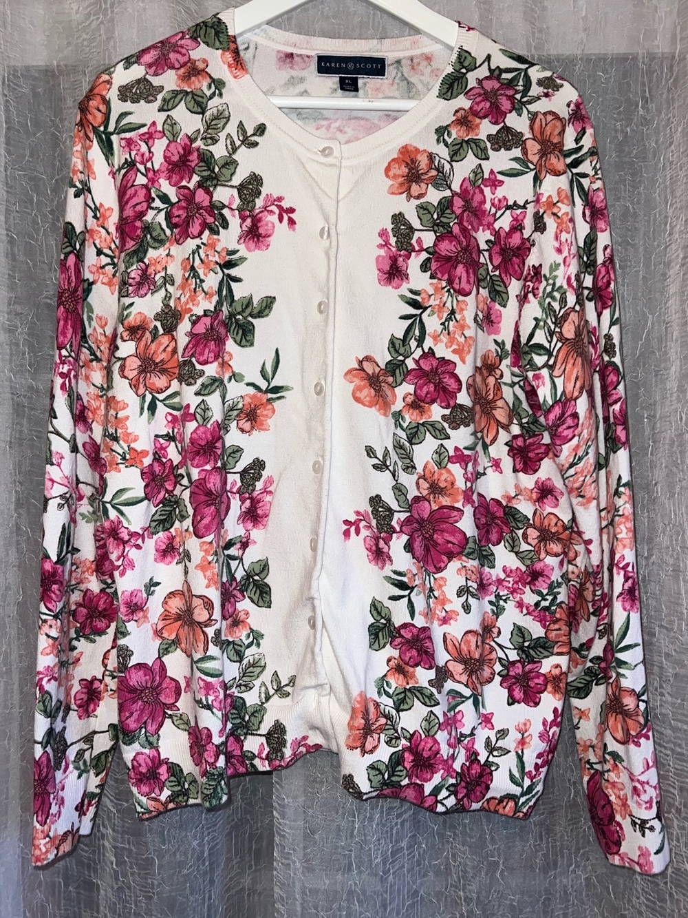 🌺Karen Scott White Cardigan with Pink & Orange Floral Print